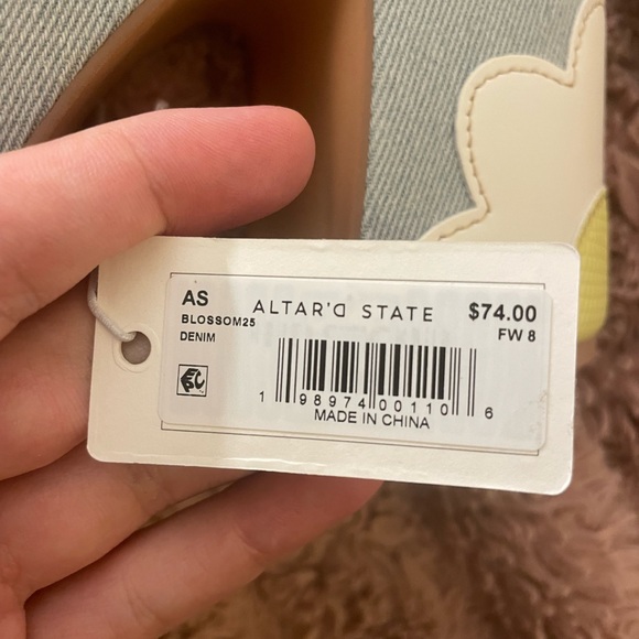 NWT Altar’d State Denim Daisy Blossom Platform Sandals - Picture 5 of 8